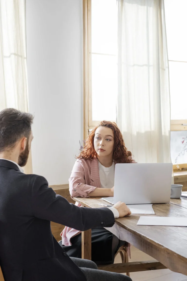 people-having-debate-while-looking-computer-scaled